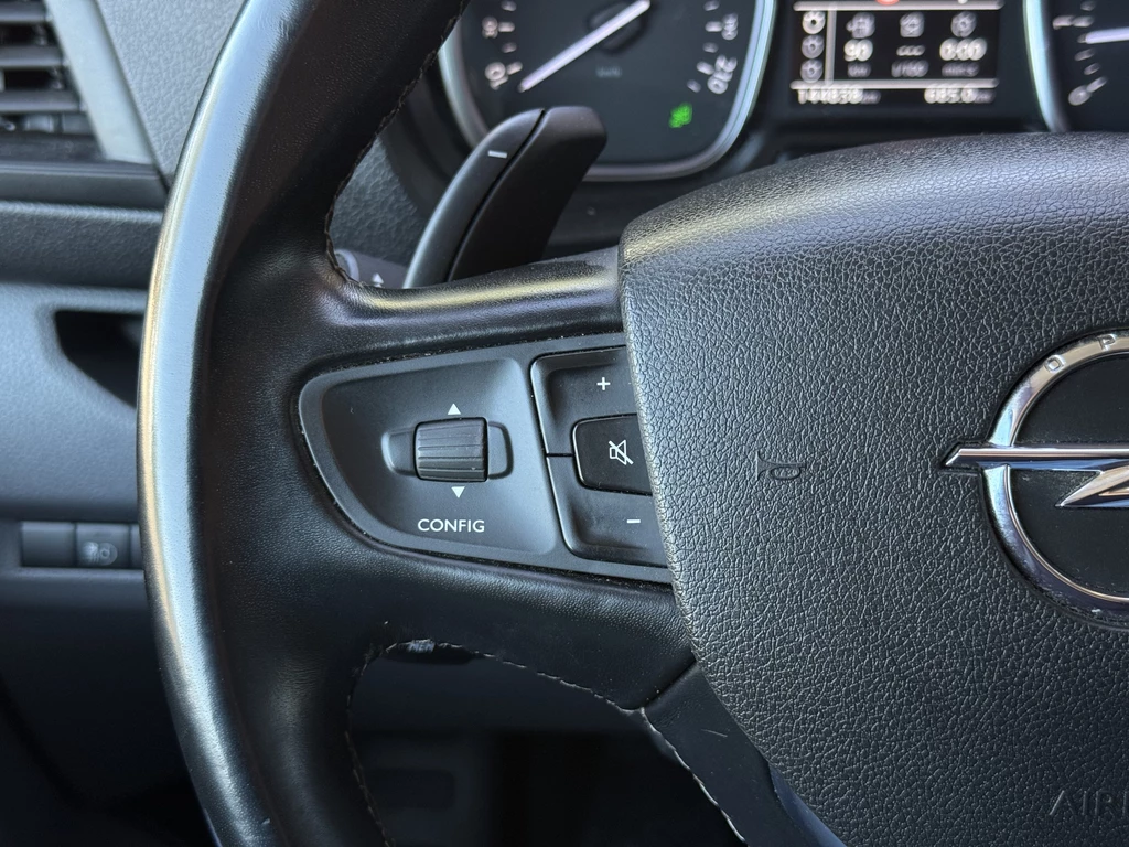 Opel Vivaro – foto 15