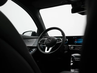 Mercedes-Benz EQC – thumbnail 24