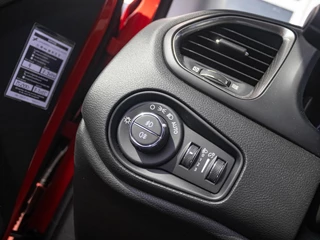 Jeep Renegade – thumbnail 22