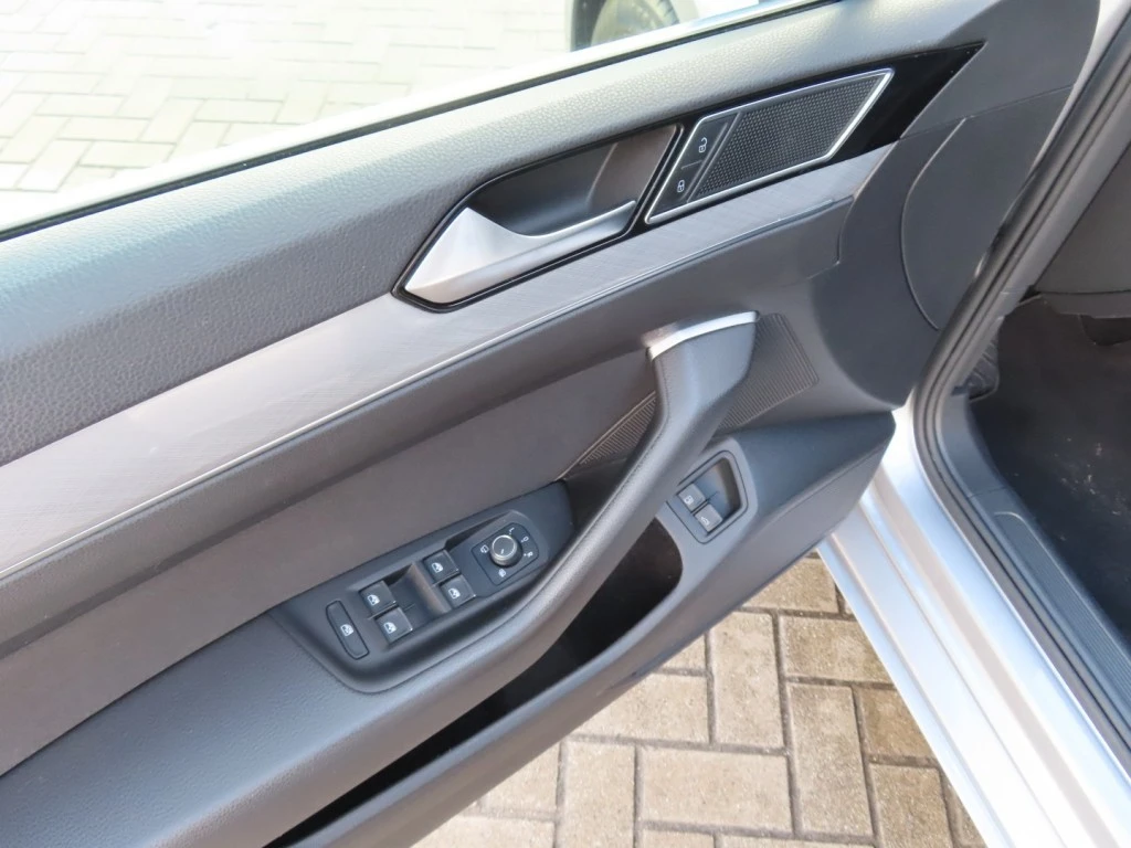 Volkswagen Passat – foto 20