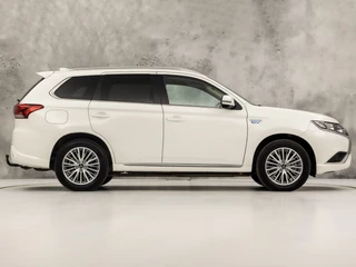 Mitsubishi Outlander – thumbnail 7