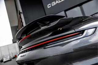 Porsche 911 – thumbnail 33