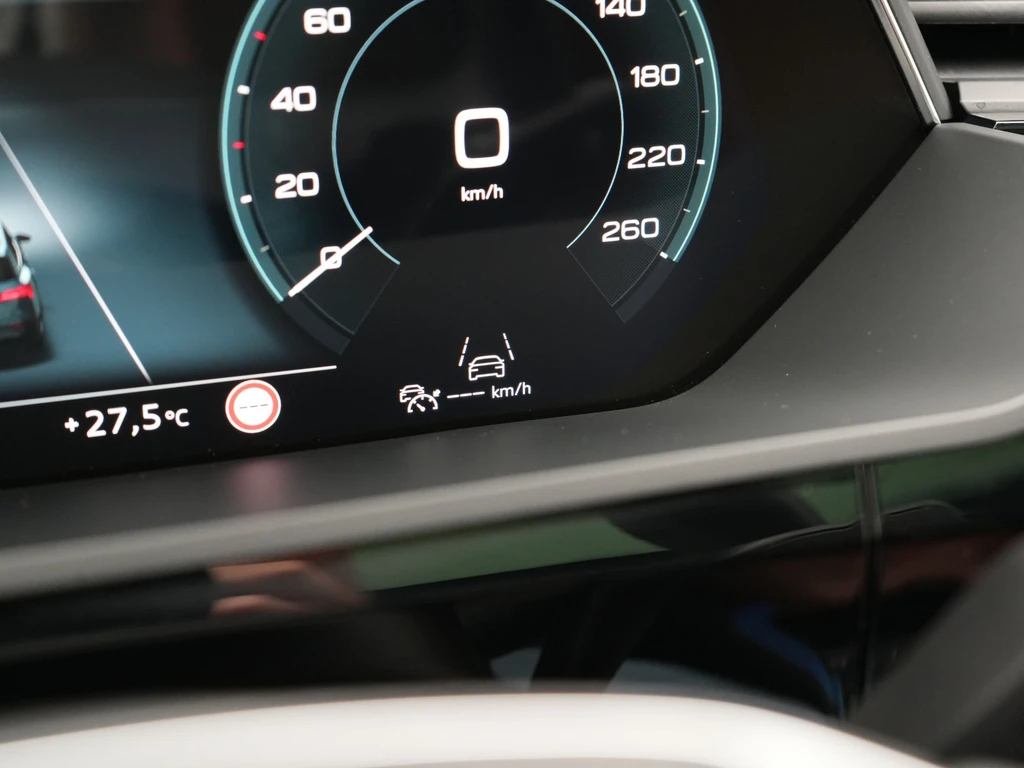 Audi Q8 e-tron – foto 32