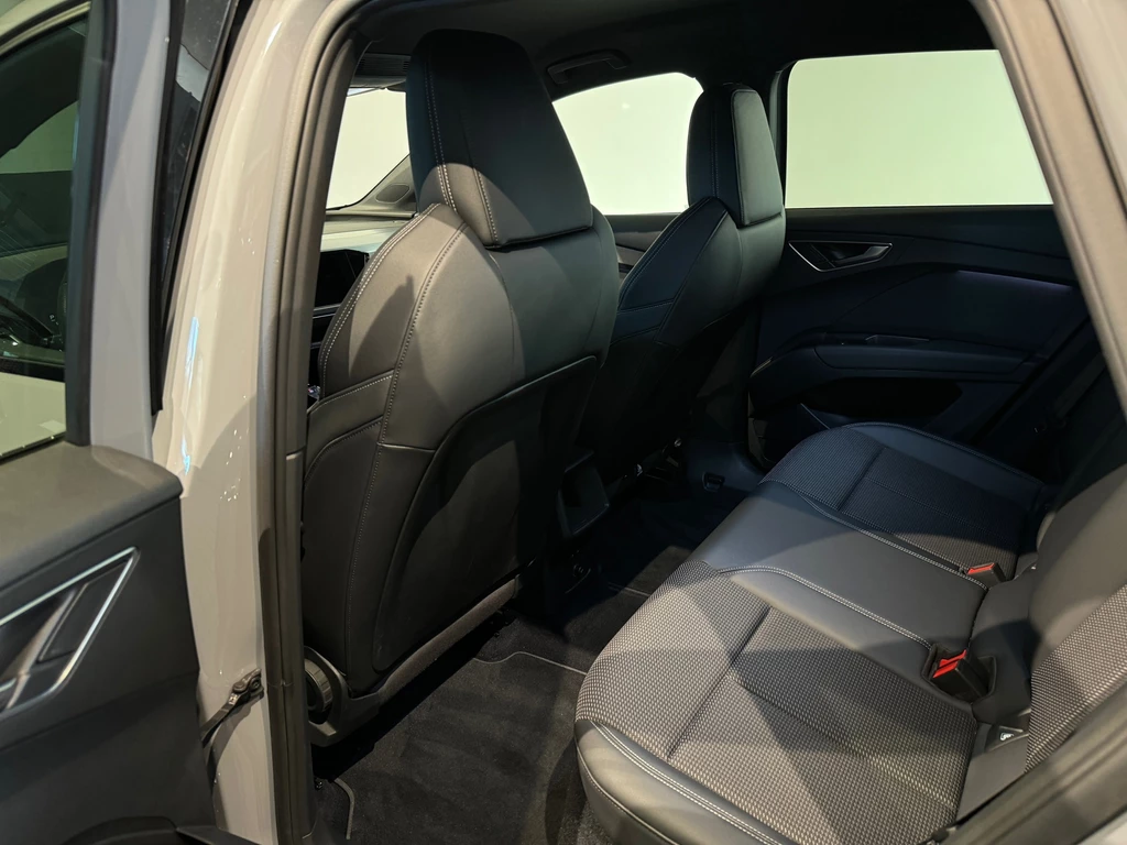 Audi Q4 e-tron – foto 23