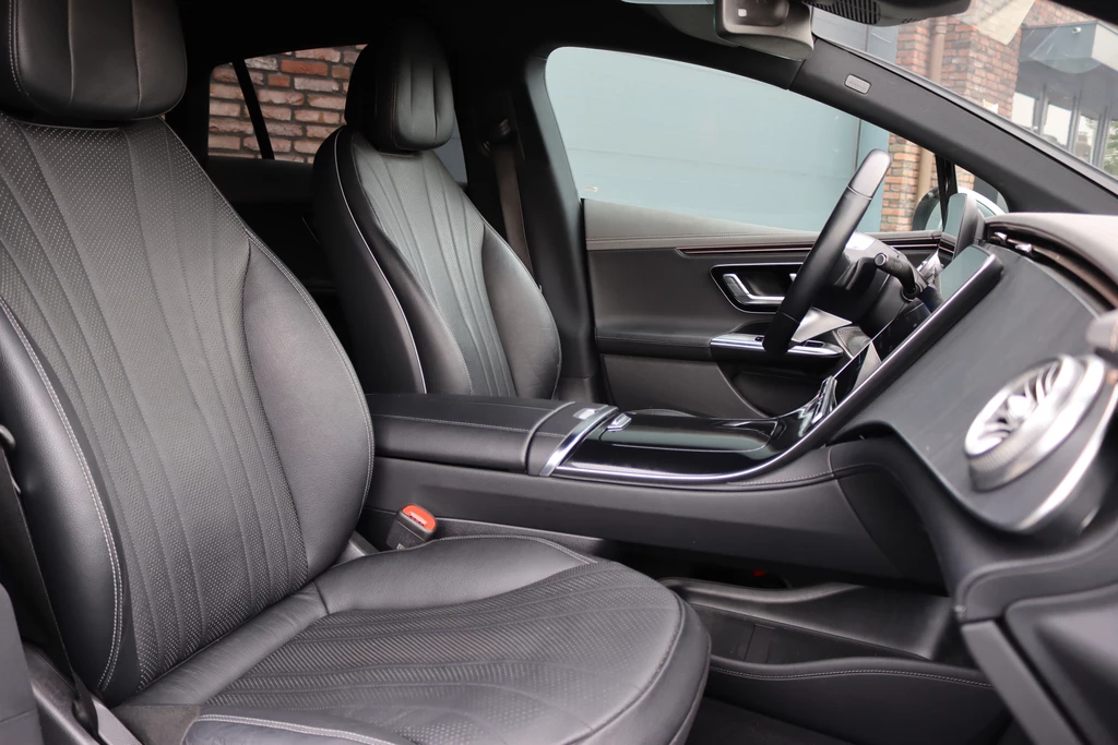 Mercedes-Benz EQE – foto 11