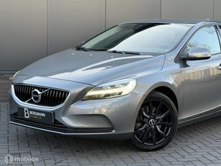 Volvo V40 – thumbnail 2