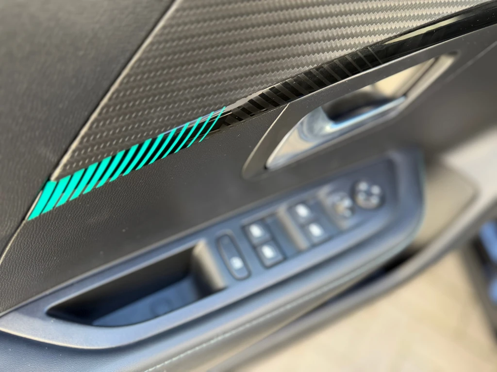 Peugeot e-208 – foto 24