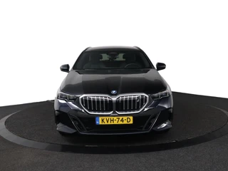 BMW i5 – thumbnail 8
