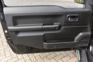 Suzuki Jimny – thumbnail 19