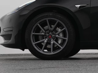 Tesla Model 3 – thumbnail 40