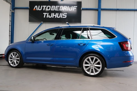 Skoda Octavia Combi 1.0 TSI Greentech Business Edition Plus - N.A.P. Airco, Cruise, Navi, PDC.