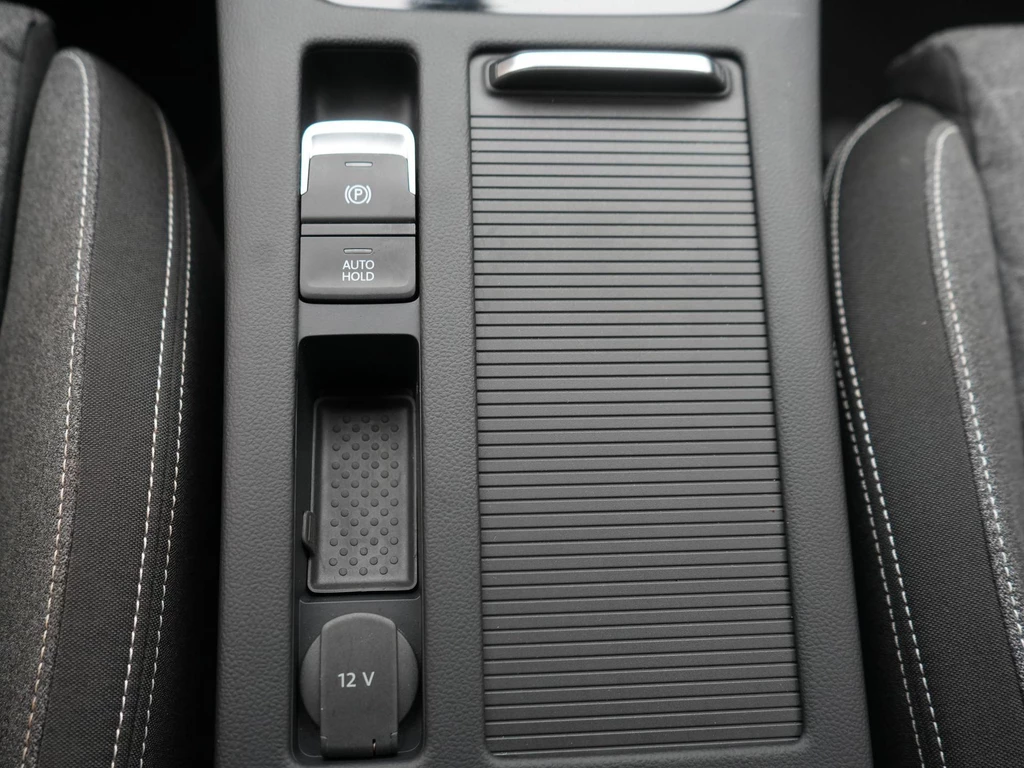 Volkswagen Passat – foto 31