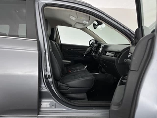 Mitsubishi Outlander – thumbnail 11