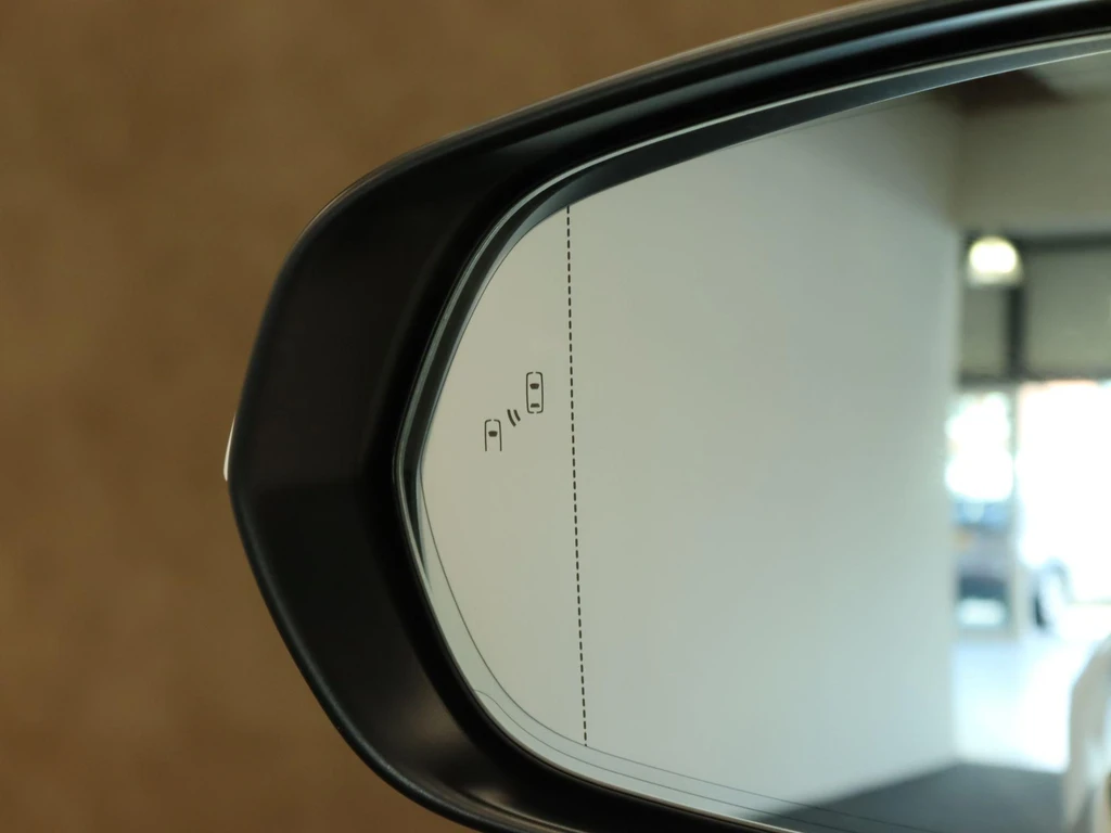Lexus NX – foto 23