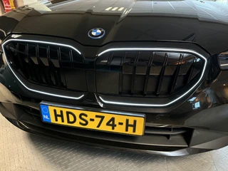 BMW i5 – thumbnail 18