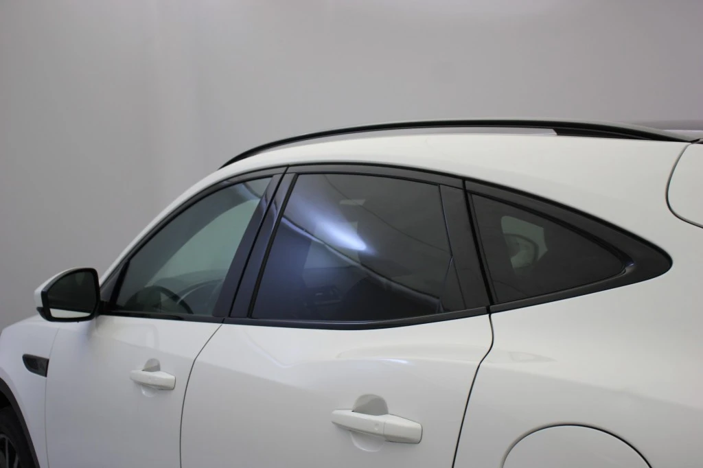 Jaguar E-PACE – foto 43