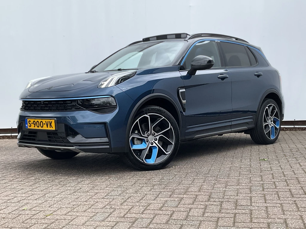 Lynk & Co 01 – foto 1