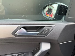 Volkswagen Touran – thumbnail 32