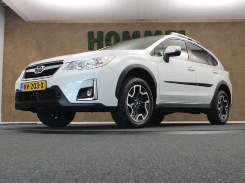Subaru XV 2.0i Comfort AWD - ORIGINEEL NEDERLANDSE AUTO - AFKOMSTIG VAN 2E EIGENAAR - CLIMATE CONTROL - 17 INCH LICHT METALEN VELGEN MET BRIDGESTONE 4 SEIZOENENBANDEN - 4 WIELAANDRIJVING - CRUISE CONTROL - LICHT EN REGENSENSOR