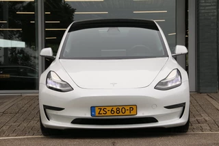 Tesla Model 3 – thumbnail 3