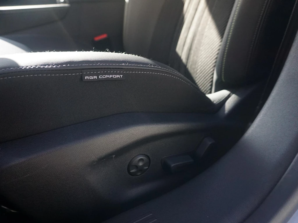 Peugeot 408 – foto 12