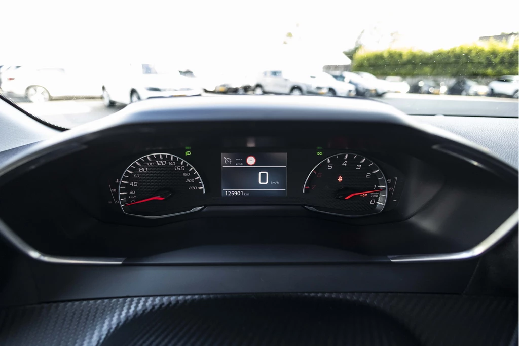 Peugeot 208 – foto 13