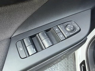 Toyota C-HR – thumbnail 34