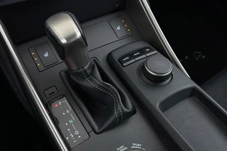 Lexus IS – thumbnail 34