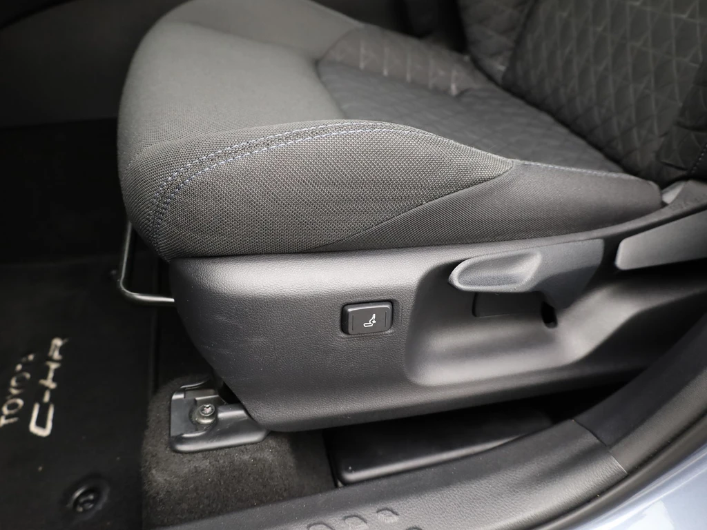 Toyota C-HR – foto 36