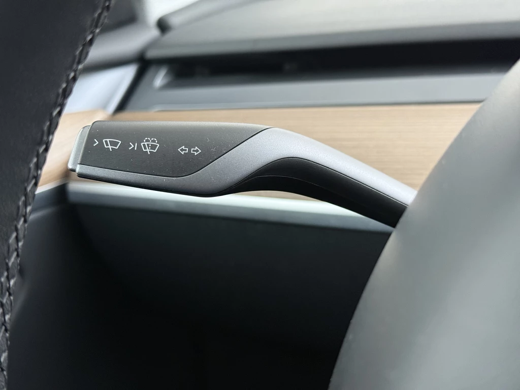 Tesla Model Y – foto 35