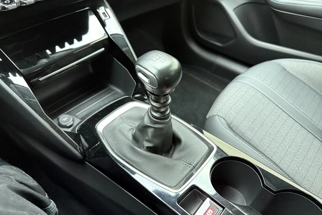 Peugeot 208 – foto 22