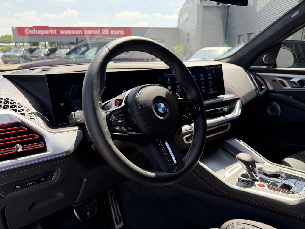 BMW XM – foto 13