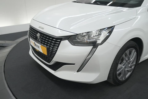 Peugeot 208 PureTech 100 Blue Lease Allure | Navigatie | Apple Carplay | Stoelverwarming