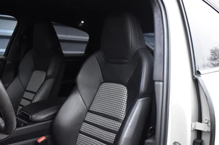 Porsche Cayenne – thumbnail 24