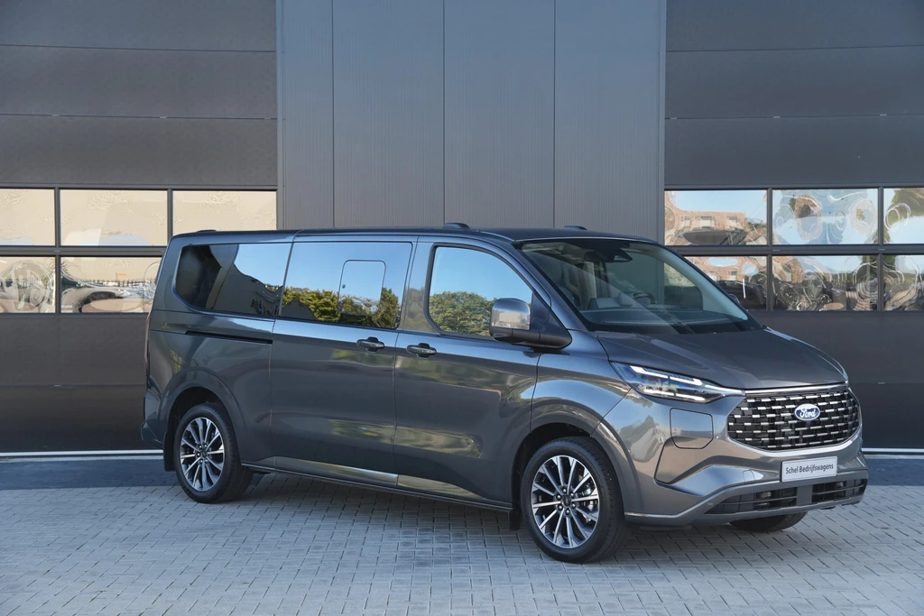 Ford Tourneo Custom – foto 8