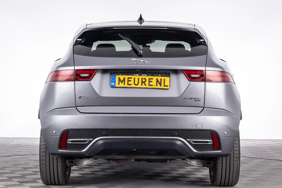 Jaguar E-PACE – foto 4