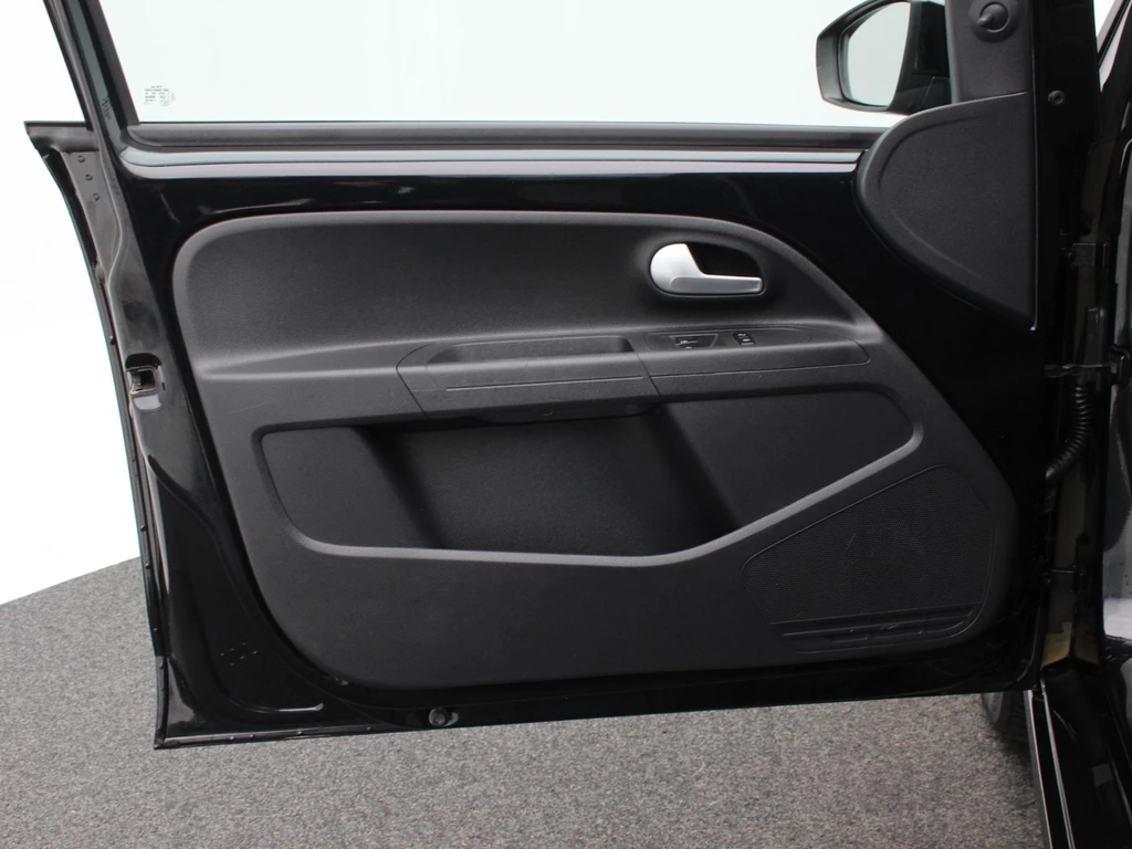 Volkswagen up! – foto 15