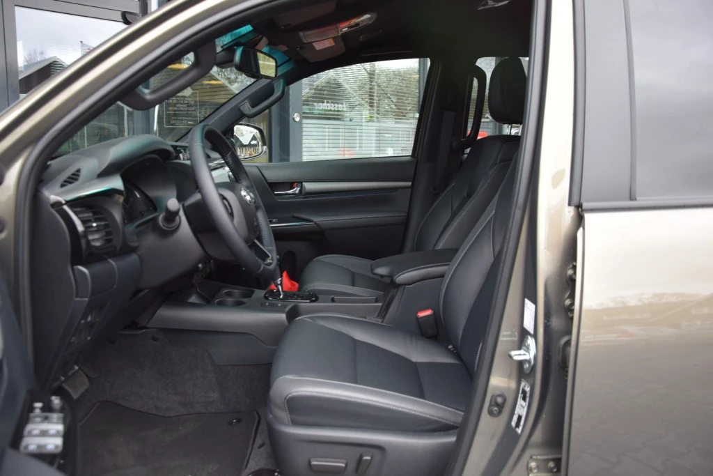 Toyota Hilux – foto 10