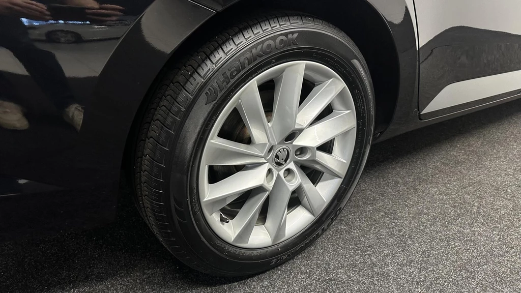 Škoda Superb – foto 15