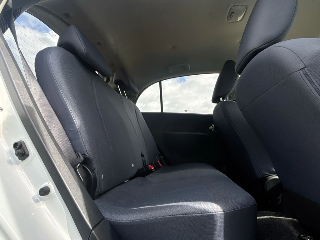 Peugeot iOn – foto 26