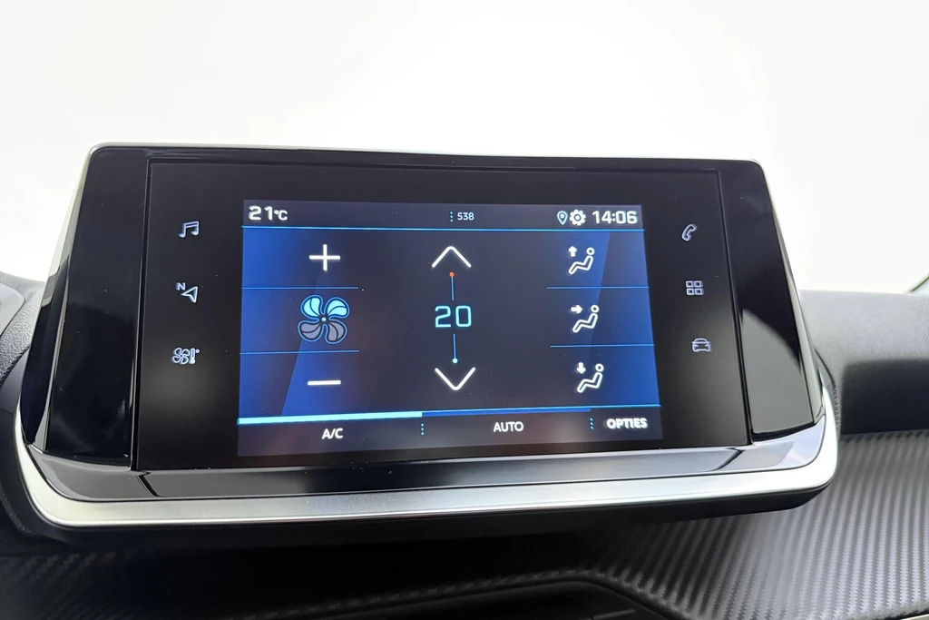 Peugeot 208 – foto 23
