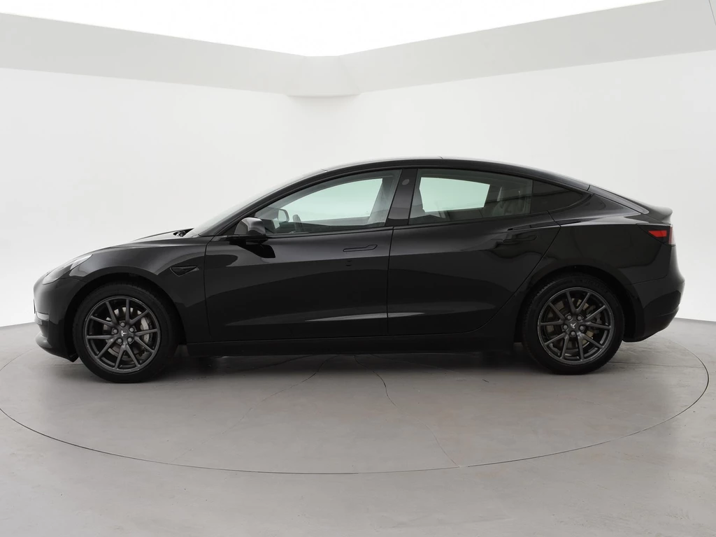 Tesla Model 3 – foto 2