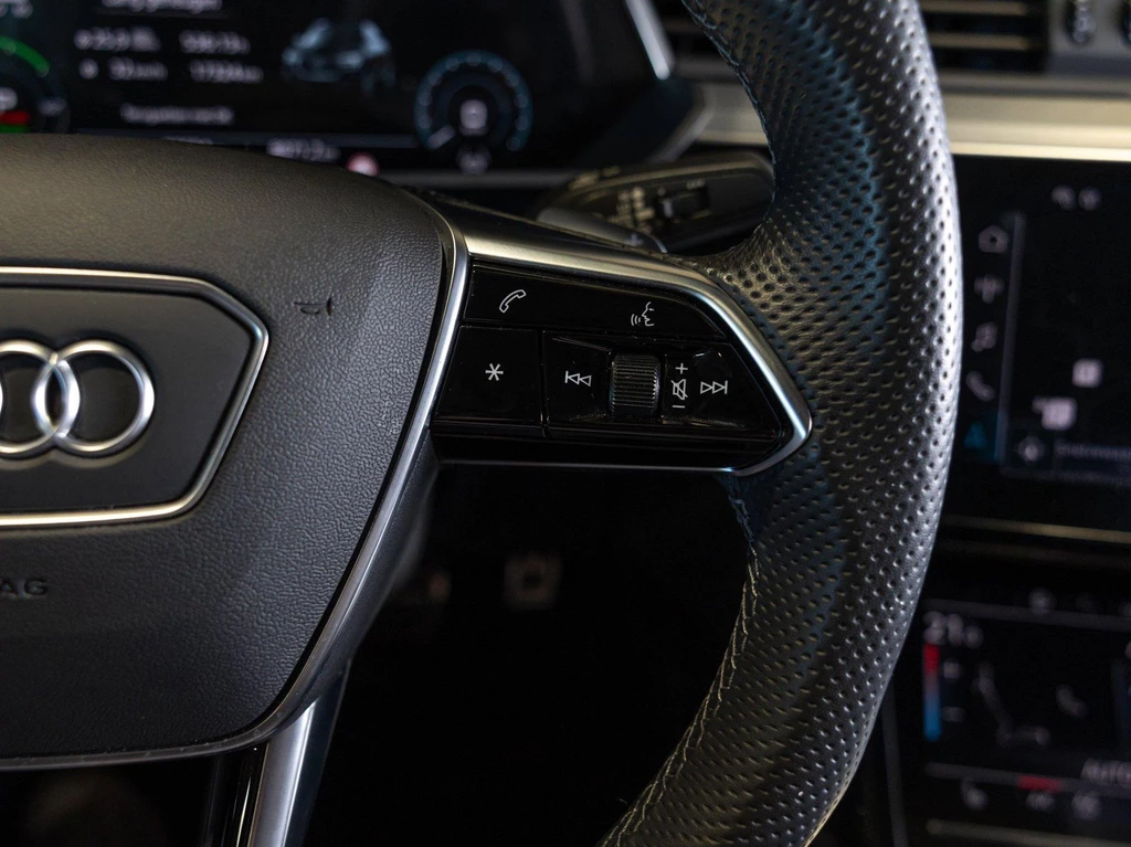 Audi Q8 Sportback e-tron – foto 29