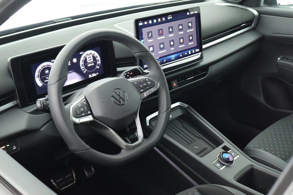 Volkswagen T-Roc – foto 8
