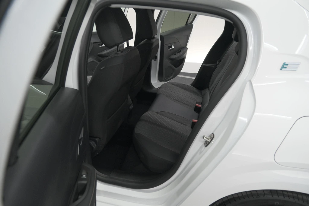 Peugeot e-208 – foto 36