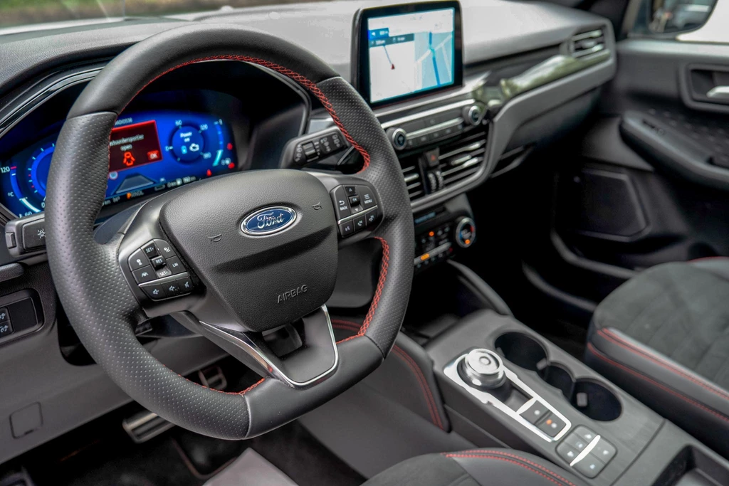 Ford Kuga – foto 20