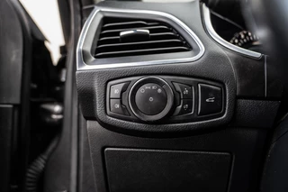 Ford S-Max – thumbnail 27
