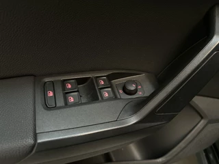 SEAT Arona – thumbnail 17