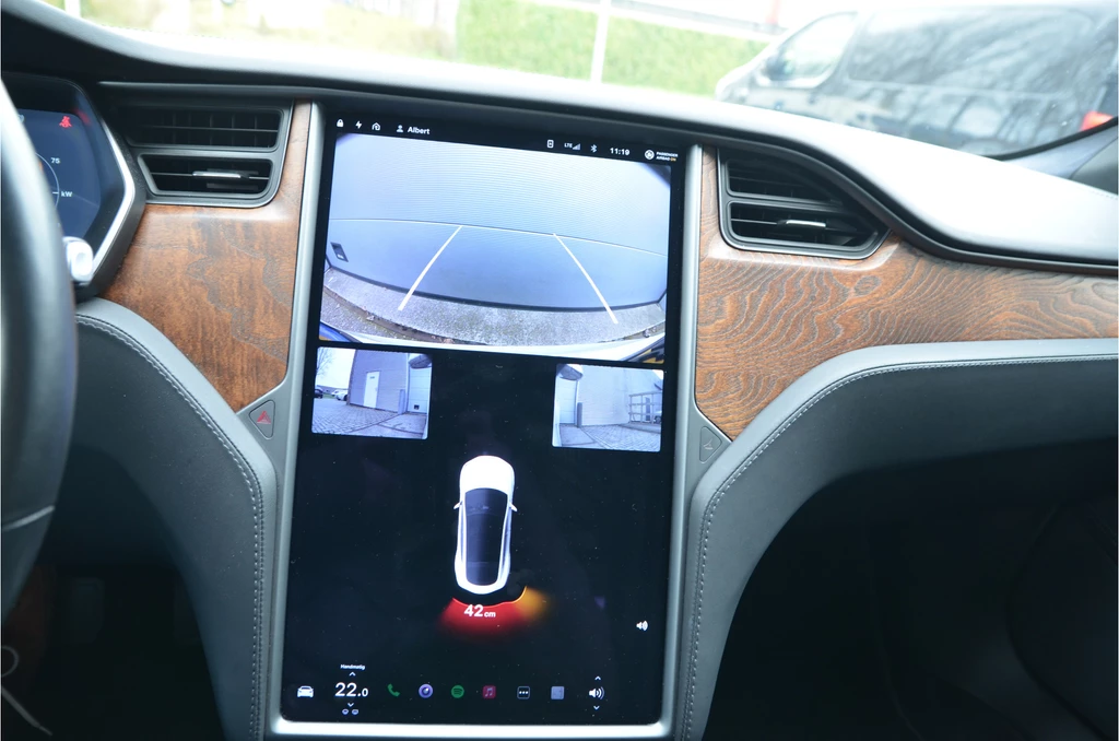 Tesla Model S – foto 24