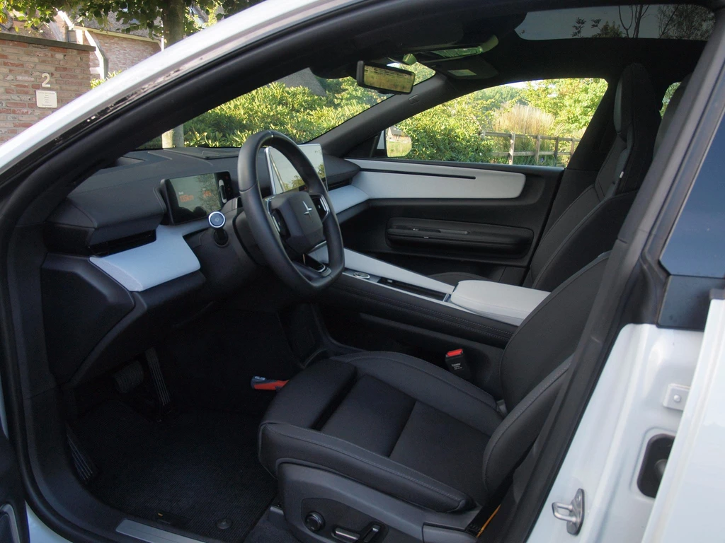 Polestar 4 – foto 11